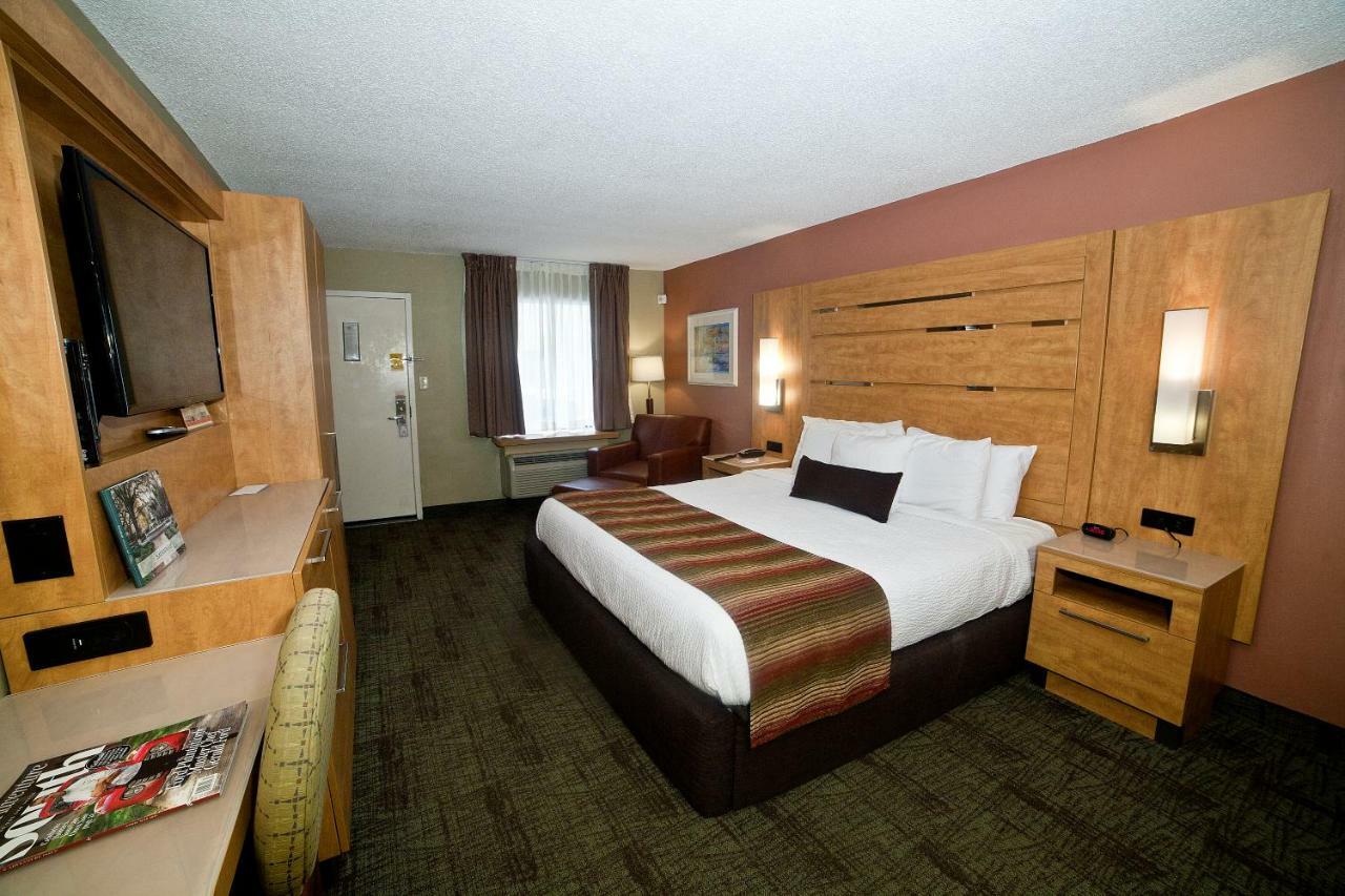 Desoto Beach Hotel Tybee Island Bagian luar foto